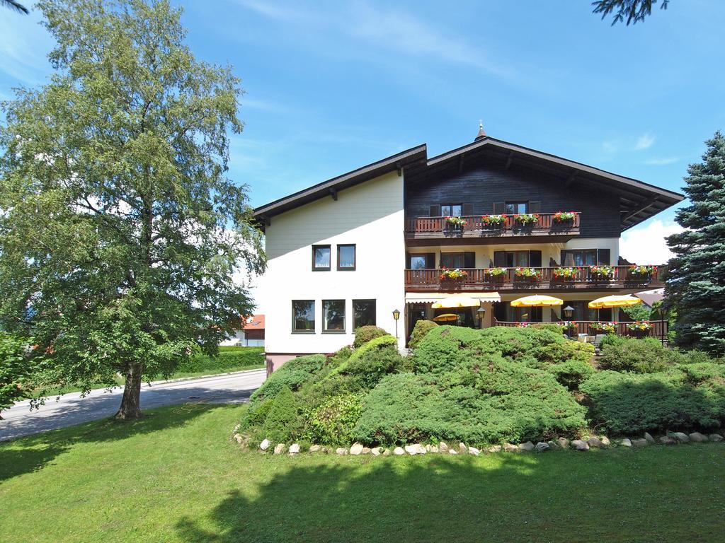 Gaestehaus Lauterbacher Neumarkt am Wallersee Extérieur photo